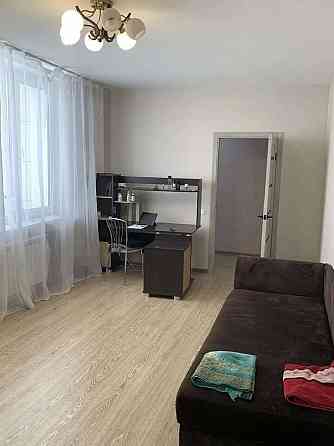 Сдаётся трехкомнатная квартира на Топазе в Куйбышевском районе Донецка Донецк