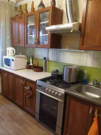 тц "Галактика", Привокзальный, 3к. кв-ра, отличная, 2/9, ул. Артема Донецк