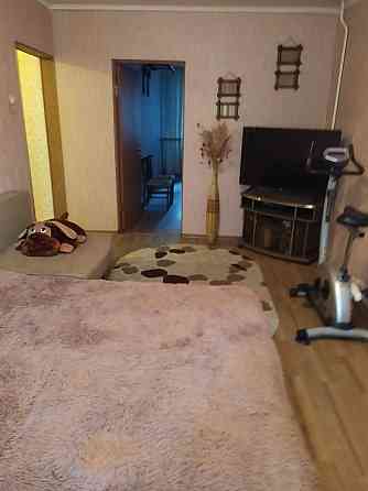 тц "Галактика", Привокзальный, 3к. кв-ра, отличная, 2/9, ул. Артема Донецк