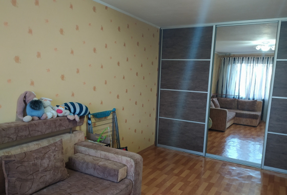 Продам 2-к квартиру на Батова Макеевка