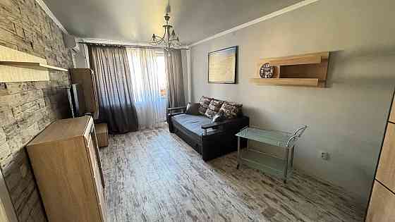 Сдам 1 к кв-ру в Центральном р-не, ор. Академия полиции! Мариуполь