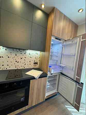 1к кв Этажность 7 из 9 Площадь: 37м2 Район: Кировский Донецк