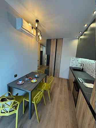 1к кв Этажность 7 из 9 Площадь: 37м2 Район: Кировский Донецк