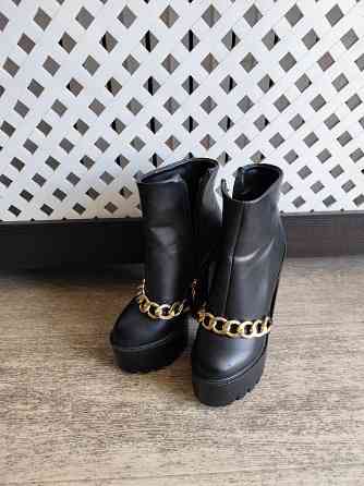 Ботинки черные Донецк