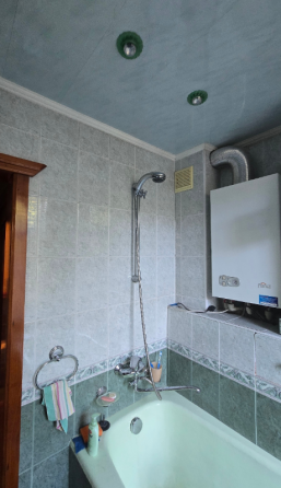 Продам 3-х комнатную квартиру на Восточном Макеевка