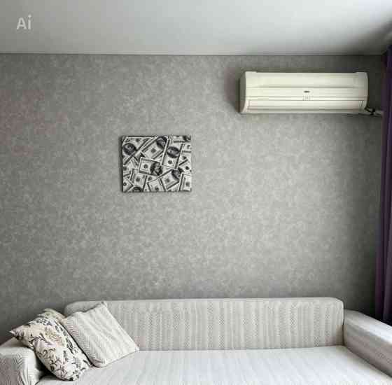 Киевский район Донецк Сити. Шахтерская площадь 4 этаж вода идет всегда Донецк