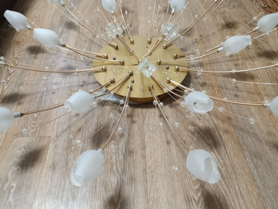 Продам люстру Донецк