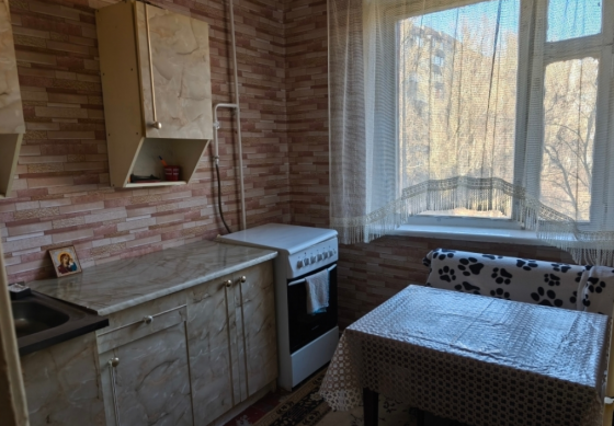 Сдам 3-к квартиру на Зеленом Макеевка
