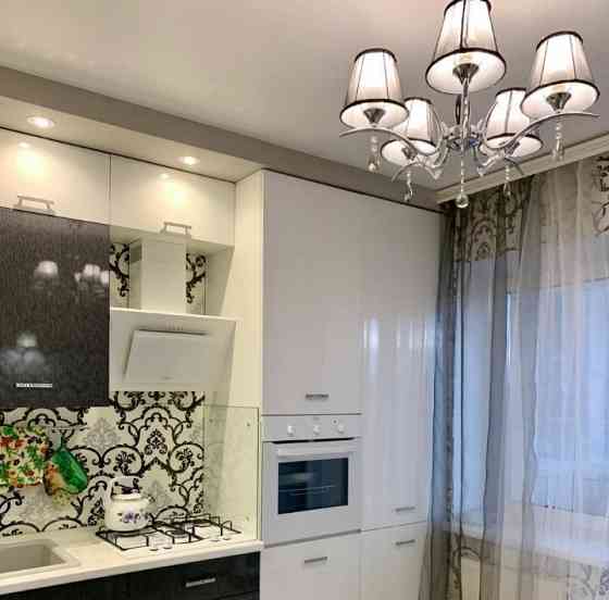 Сдается двухкомнатная квартира на длительный срок в Киевском районе по ул. Челюскинцев. Донецк