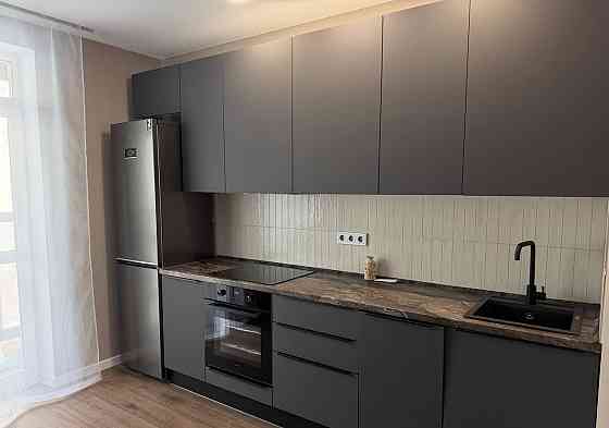 Донецк, Ворошиловский район, Крытый рынок, 10 минут до площади Ленина, Набережная Донецк