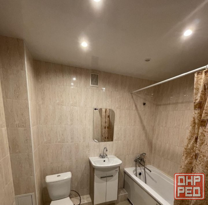 Сдам однокомнатную квартиру в Пролетарском районе, ул. Зверькова. Квартира общей площадью 42м² Донецк - изображение 3