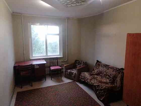 продам 4-комнатную квартиру в центре Текстильщика Донецк