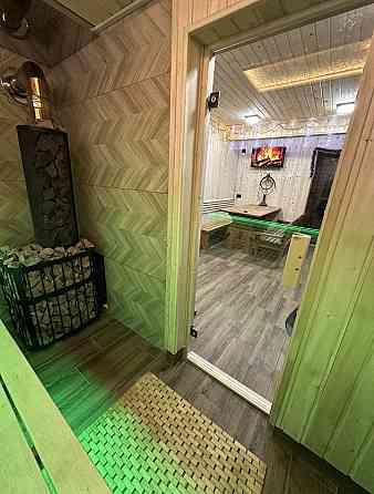 Сдается под посуточную аренду 2х этажный дом со всеми удобствами. Баня, бассейн. Левобережный район Мариуполь