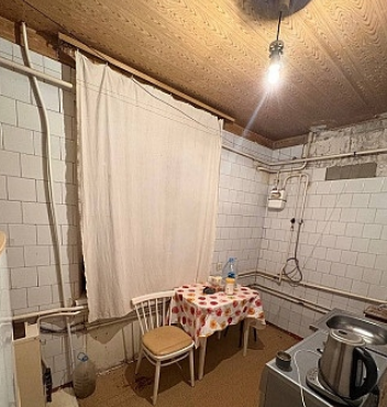 Продам 1-к квартиру на Батова Макеевка
