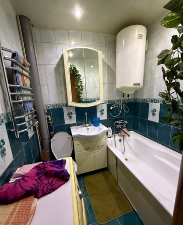 Продам 2-к на Черемушках, кв-л Северный Макеевка