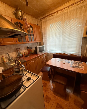 Продам 2-к на Черемушках, кв-л Северный Макеевка