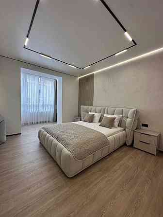 Сдам 3 к.кВ, Ворошиловский район, ул.Розы-Люксембург 80 "Замковый" Донецк