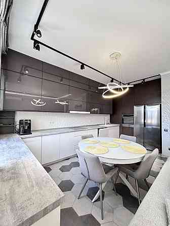 Сдам 3 к.кВ, Калининский район, ул.Нижнеуденская 3, Рынок Контур Донецк