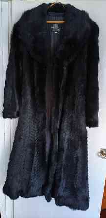 Шуба женская из натурального меха Макеевка