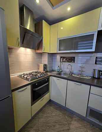 Сдается однокомнатная квартира в Будёновском районе. Ориентир Цветочный Донецк