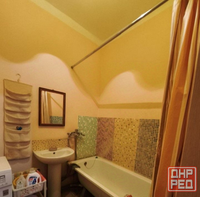 Сдаю двухкомнатную квартиру 64.0 м² этаж 4/9 город Донецк. Кировский район. Микрорайон Мирный ул.Куп Донецк - изображение 2