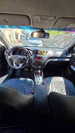 Продам Kia Rio 2013 года 1.6, Автомат Донецк