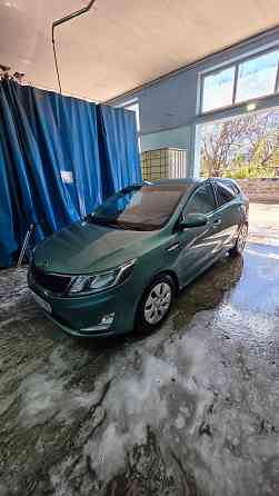 Продам Kia Rio 2013 года 1.6, Автомат Донецк