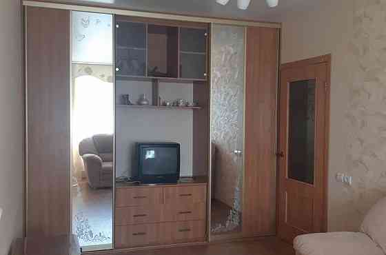 Сдам 4-комнатную квартиру Донецк