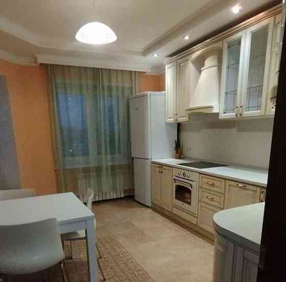 Сдаю трехкомнатную квартиру в Калининском районе, 75кв.м, 4 этаж. Донецк