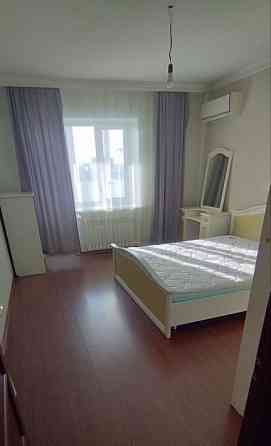 Сдаю трехкомнатную квартиру в Калининском районе, 75кв.м, 4 этаж. Донецк