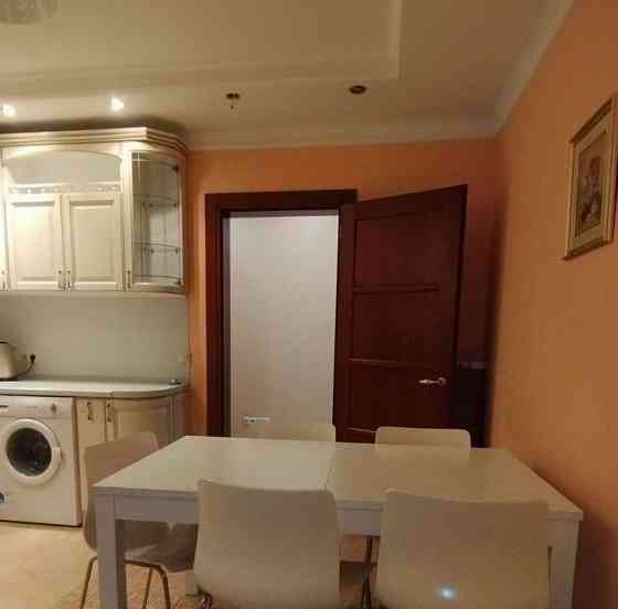 Сдаю трехкомнатную квартиру в Калининском районе, 75кв.м, 4 этаж. Донецк