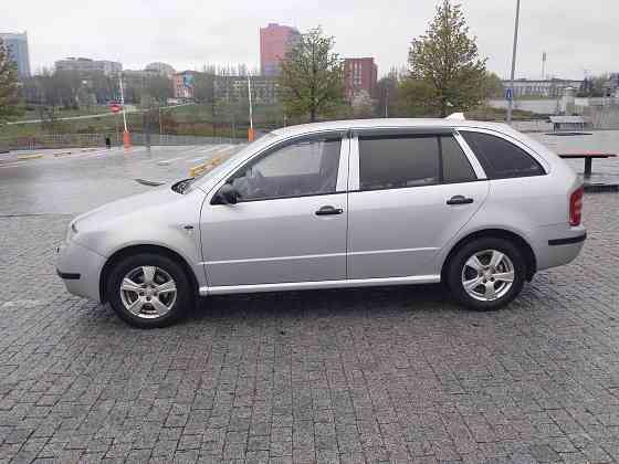 Продам Шкода Фабия 1.4л Макеевка