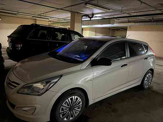 Продам авто Hyundai Solaris 2014 года Макеевка
