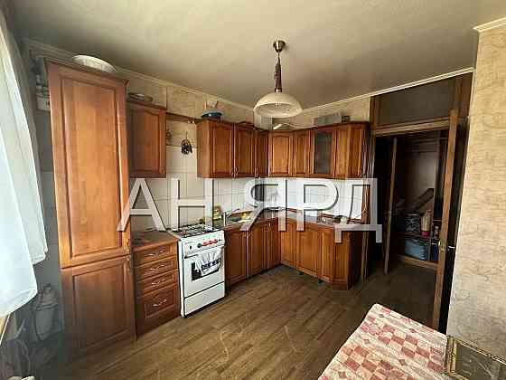 Зеленый,Продается 3-х комнатная квартира в г. Макеевка, мкрн Зеленый, ул. Лебедева Макеевка