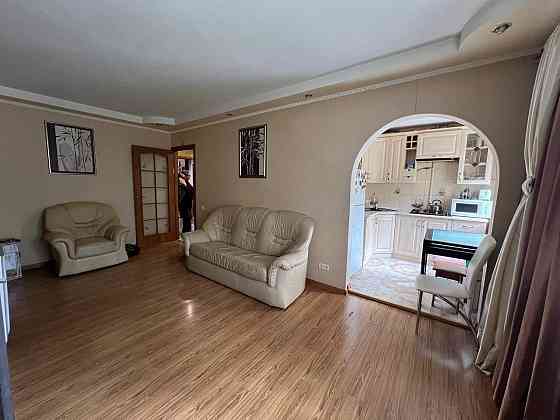 Продажа Уютной,семейной квартры в Куйбышевском рн 63 кв.м ! Вода идет - колонка автомат ! Срочно ! Донецк