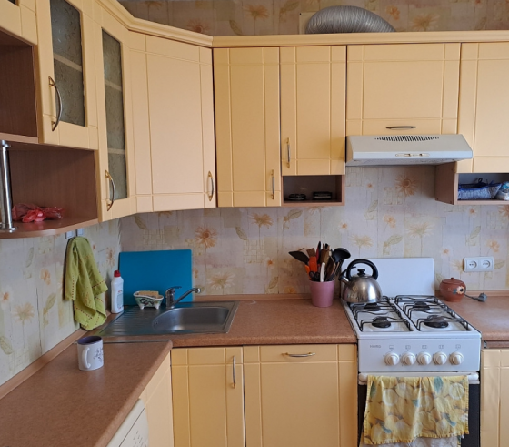 Продам 2-к квартиру на Батова Макеевка