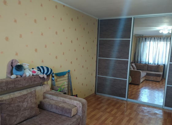 Продам 2-к квартиру на Батова Макеевка