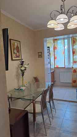 Продам 3х комнатную квартиру и капитальный гараж Донецк