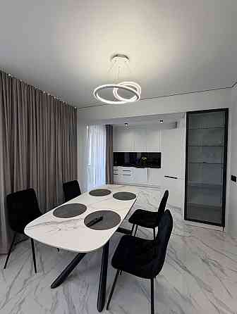 Сдаю 2 к.кВ, Калининский район, Бульвар Шахтостроителей 16, Детская Областная Больница Донецк