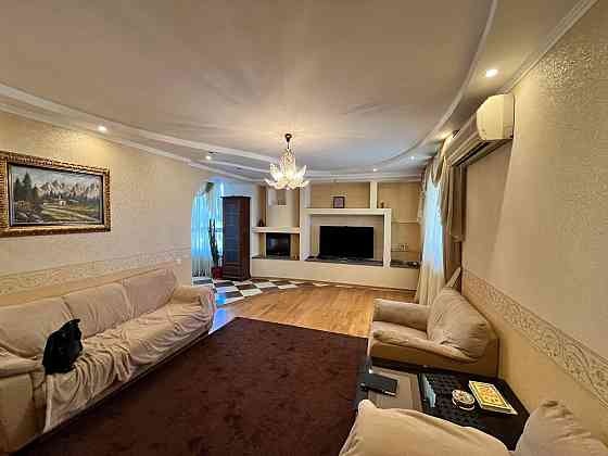 Продам 3к кваритра Розы Люксембург, рядом Жк Триумф, ориентиры: Парк Кованных Фигур Донецк