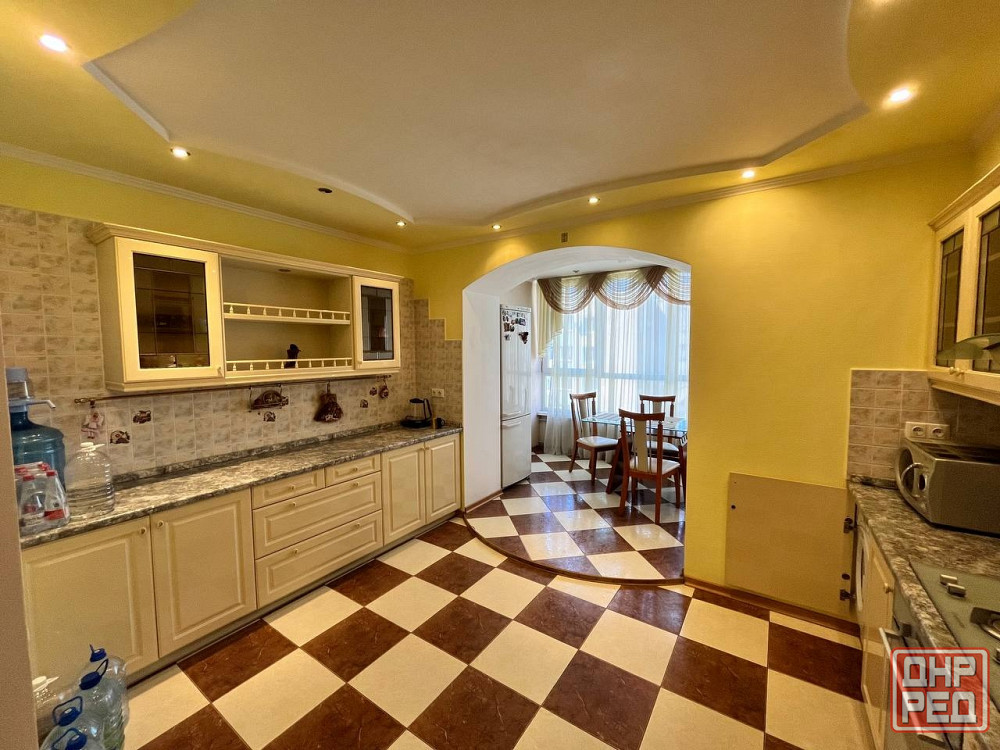 Продам 3к кваритра Розы Люксембург, рядом Жк Триумф, ориентиры: Парк Кованных Фигур Донецк - изображение 1