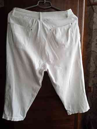 Бриджи женские летние. Юбка джинсовая. Кофты, блузы Донецк