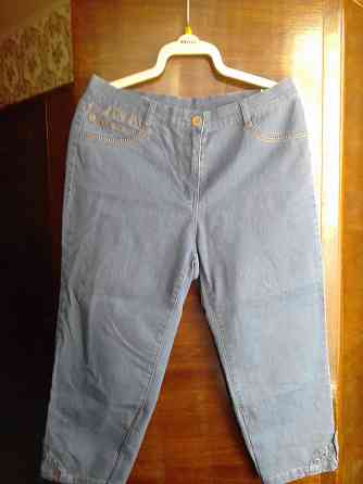 Бриджи женские летние. Юбка джинсовая. Кофты, блузы Донецк