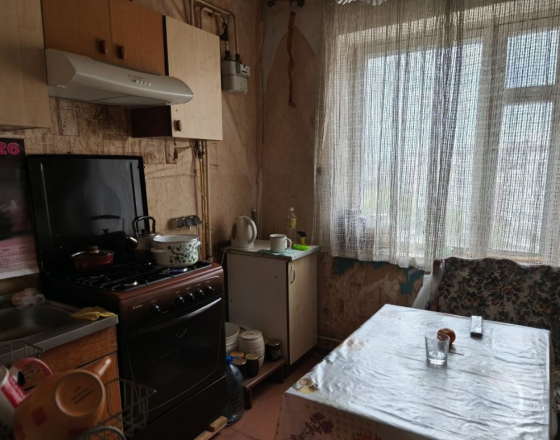 Продам 3-к квартиру на Зелёном Макеевка