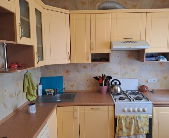 Продам 2-к квартиру на Батова Макеевка