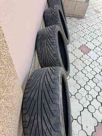 Продам комплект шин лето 215 35 19 Донецк