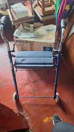 Продам ходунки Донецк