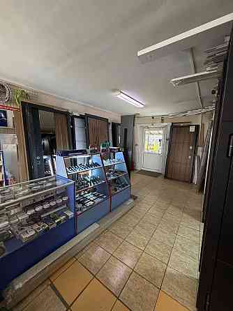 Продается магазин г.Кировское 79м2 Кировское