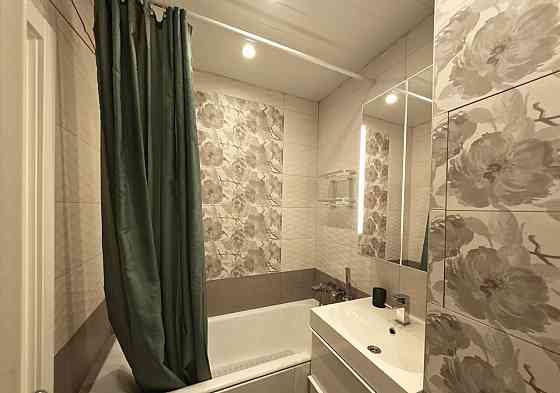 Донецк, Ворошиловский район, парк Кованых Фигур, Звездочка, администрация города, самый центр Донецк