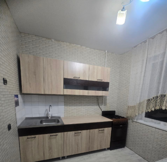 Продам 3-к квартиру на Зеленом Макеевка